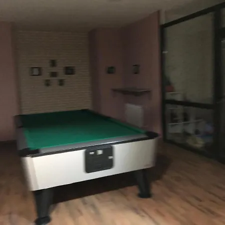 Exclusive Two-floor 3-bedrooms On The Floor Apartman